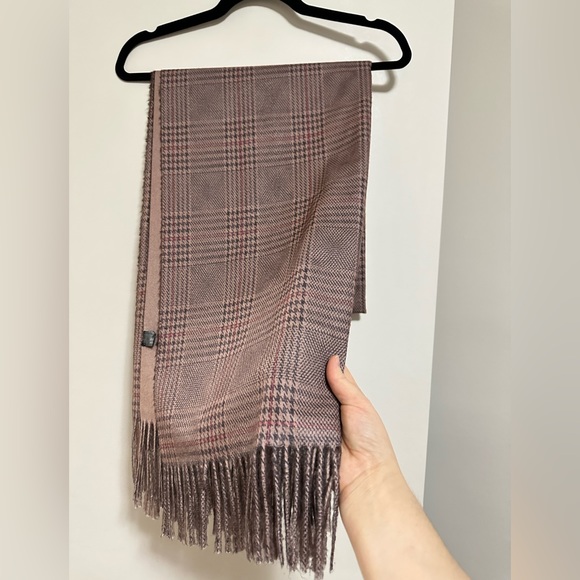 Cashmere scarf / made in Italy / new - Picture 8 of 14